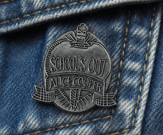 Alice Cooper - Schools Out Badge Pin