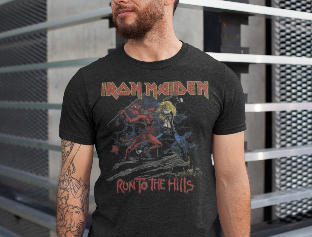 Iron Maiden - Run To The Hills Distressed T-Shirt