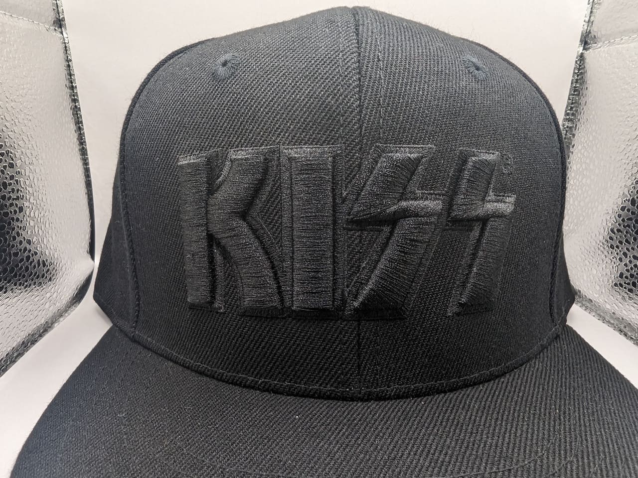 KISS - Neon Faces Snapback CAP