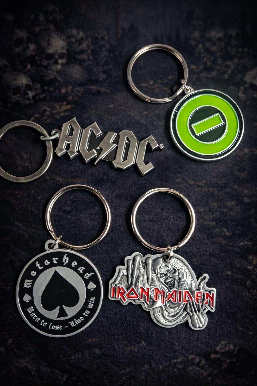 MERCHANDISE - SCHLÜSSELANHÄNGER