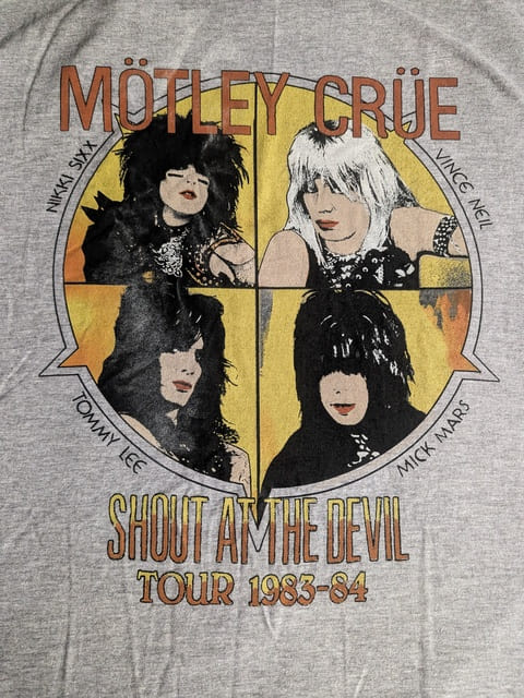 Mötley CrÃ¼e - Shout At The Devil Vintage T-Shirt